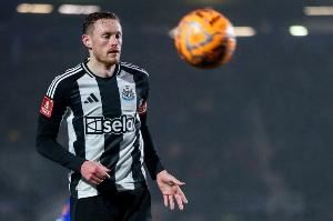 天空体育：利兹联1200万英镑求购朗斯塔夫再次被拒，考虑其他目标