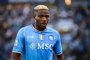 记者：利雅得新月退出竞争奥斯梅恩，已与其他候选人展开谈判