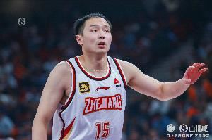 媒体人：按规则王奕博加盟青岛是板上钉钉 但浙江似不愿轻易放手