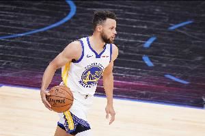 会在网上搜自己吗？库里：当然 可能每周无聊时就搜一下