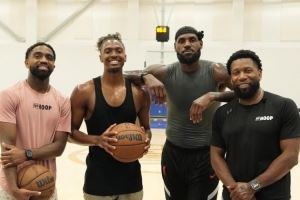 队记：詹姆斯对眼前的机会充满动力 今日他和马克西一起训练