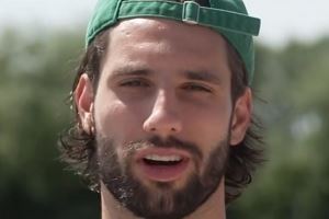 红军英超揭幕战将在明天凌晨打响，索博秀中文：go go go 出发咯