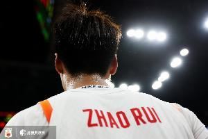 赵睿：这场一分之败会提醒我们更加努力 今天只是开始 不是结束