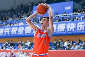 晋江经济报：李江淮新赛季是球员兼任福建队助理教练