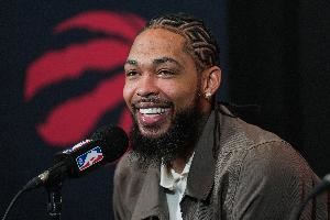 巴雷特谈球队终结点：英格拉姆融入很关键 他能让进攻变得更轻松