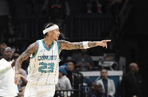 特雷-曼恩谈续约：双方都有意 希望在黄蜂度过生涯剩余时光