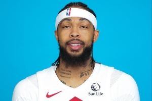 交易243天终于完成猛龙首秀！英格拉姆12投6中&罚球7中6砍下19分