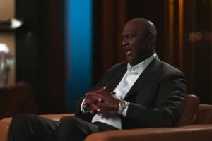 乔丹:你一天打球3个小时&这是你的工作 剩下的21小时你在干嘛?